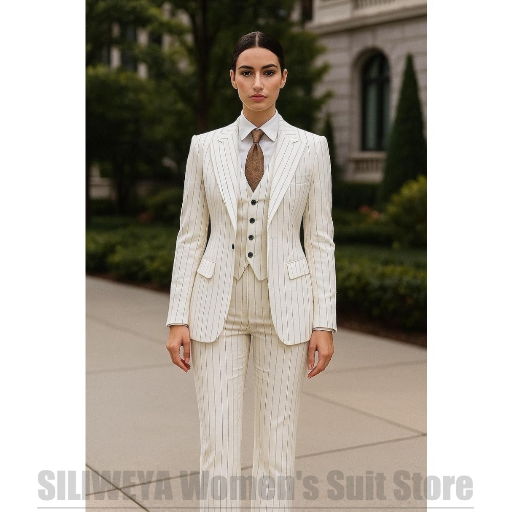 Beyaz Çizgili Kadın Takım Elbi - Women Formal Wear White Shirt incelemesi ve fiyatı